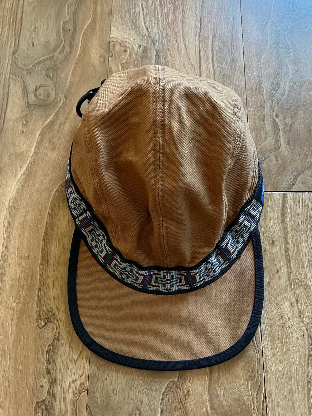 Kavu Organic Strapcap in Caramel